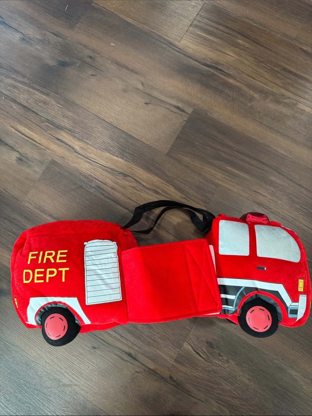 I Want To Be Kids Play 3D Costume Firetruck w/lights & Sounds